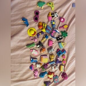 Mystery pack of Animal puzzle erasers